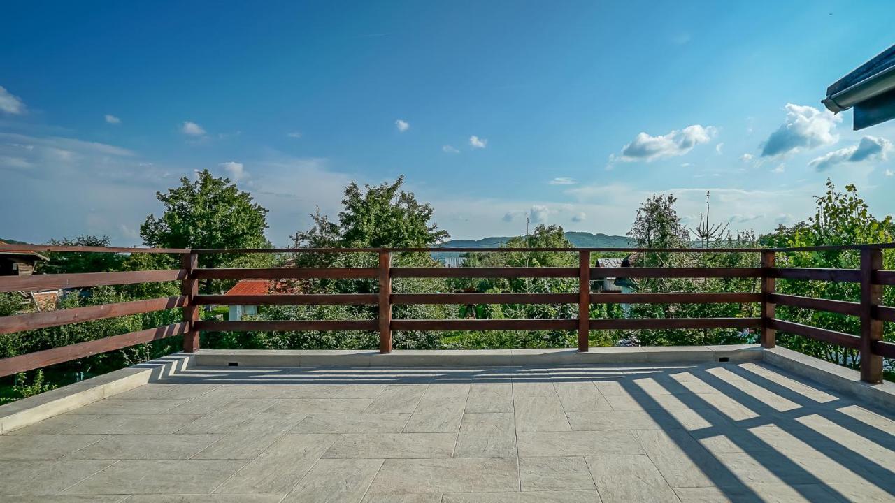 Vila Luna Комарник Экстерьер фото